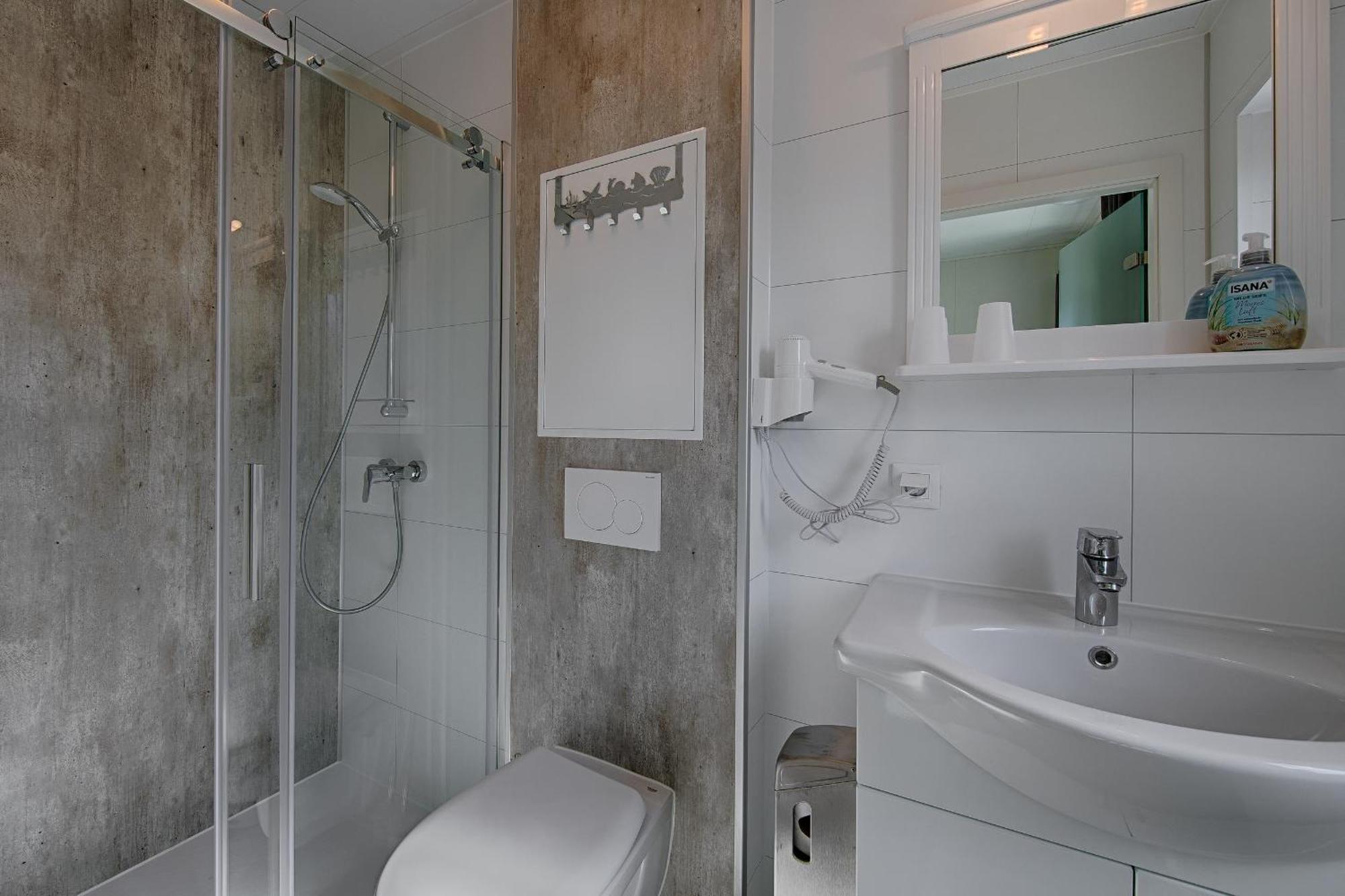 See Hotel Karlslust Chalets Storkow  Ngoại thất bức ảnh